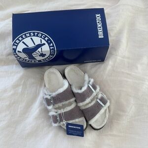 Birkenstock Arizona Shearling Sandals in Faded Purple Size 37